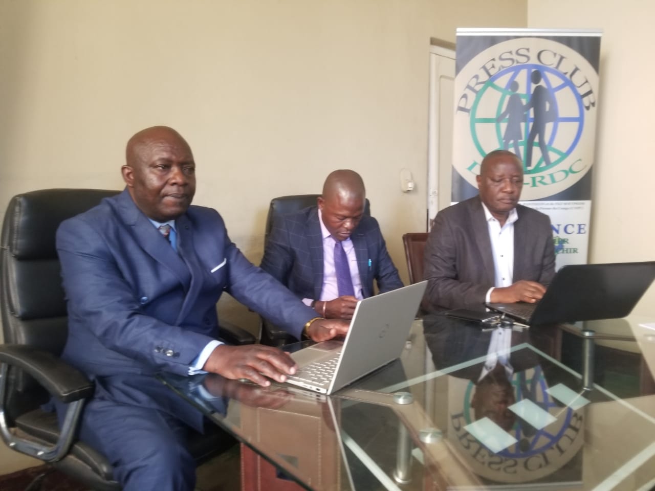 Haut-Katanga: La multiplicité des postes de contrôle illégaux à la base des embouteillages intempestifs sur le tronçon Kasumbalesa-Kolwezi ( Organisations de la société civile)